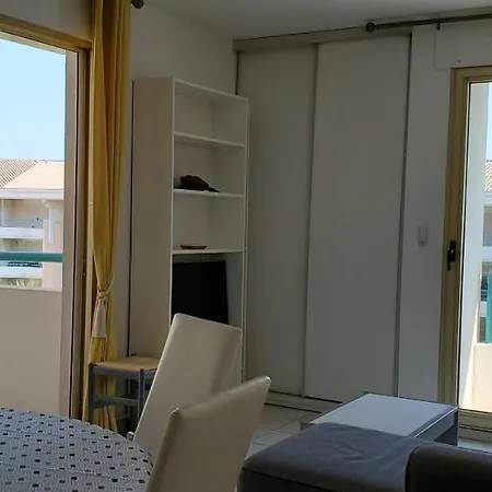 Open, T2 42m2, 4 Personnes, Clim, Balcon, Piscine Apartmán Fréjus